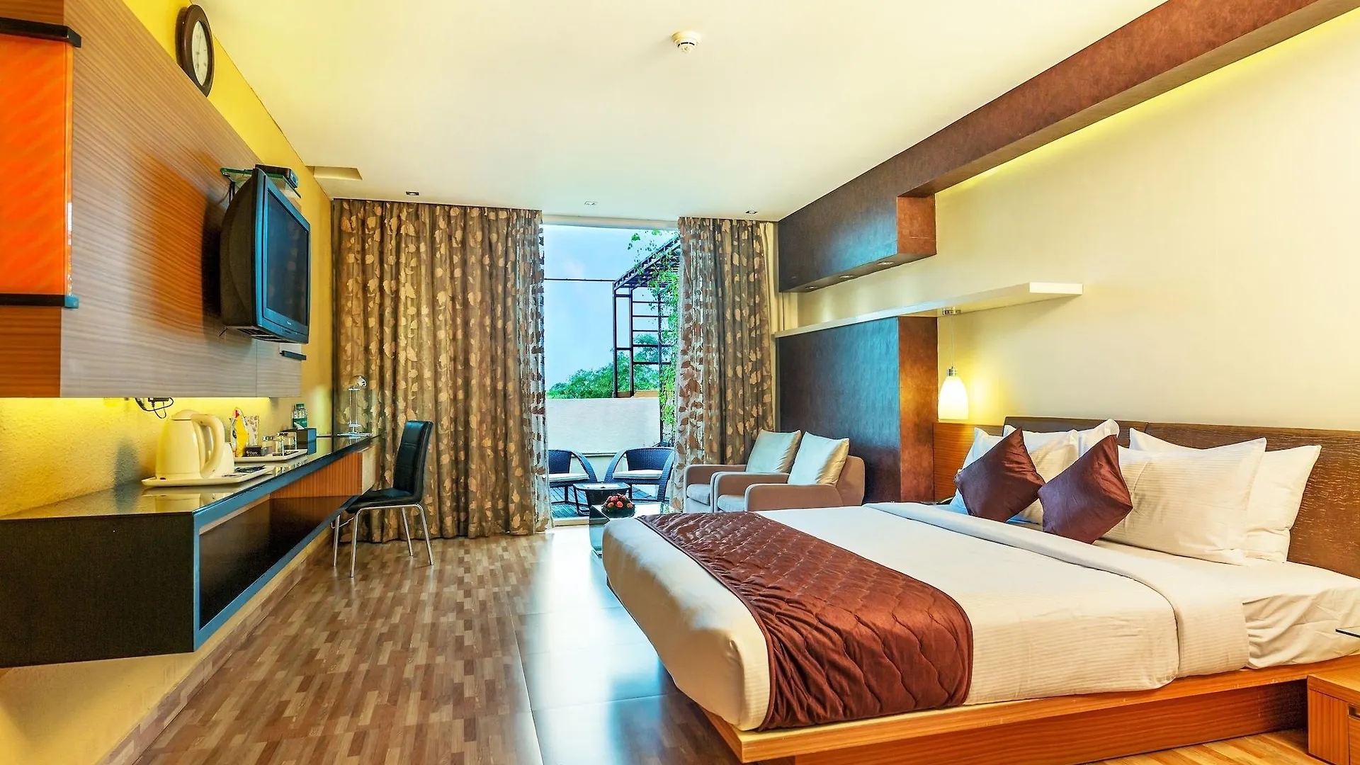 Flora Airport Hotel And Convention Centre Kochi Nedumbassery