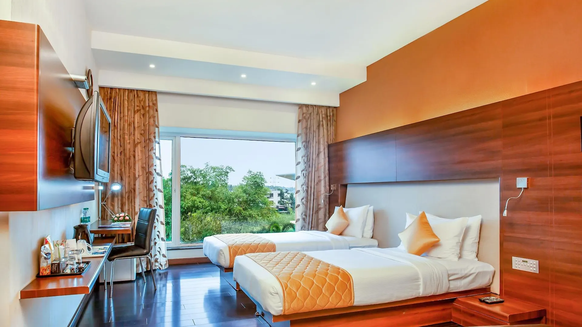 Flora Airport Hotel And Convention Centre Kochi Nedumbassery Indien