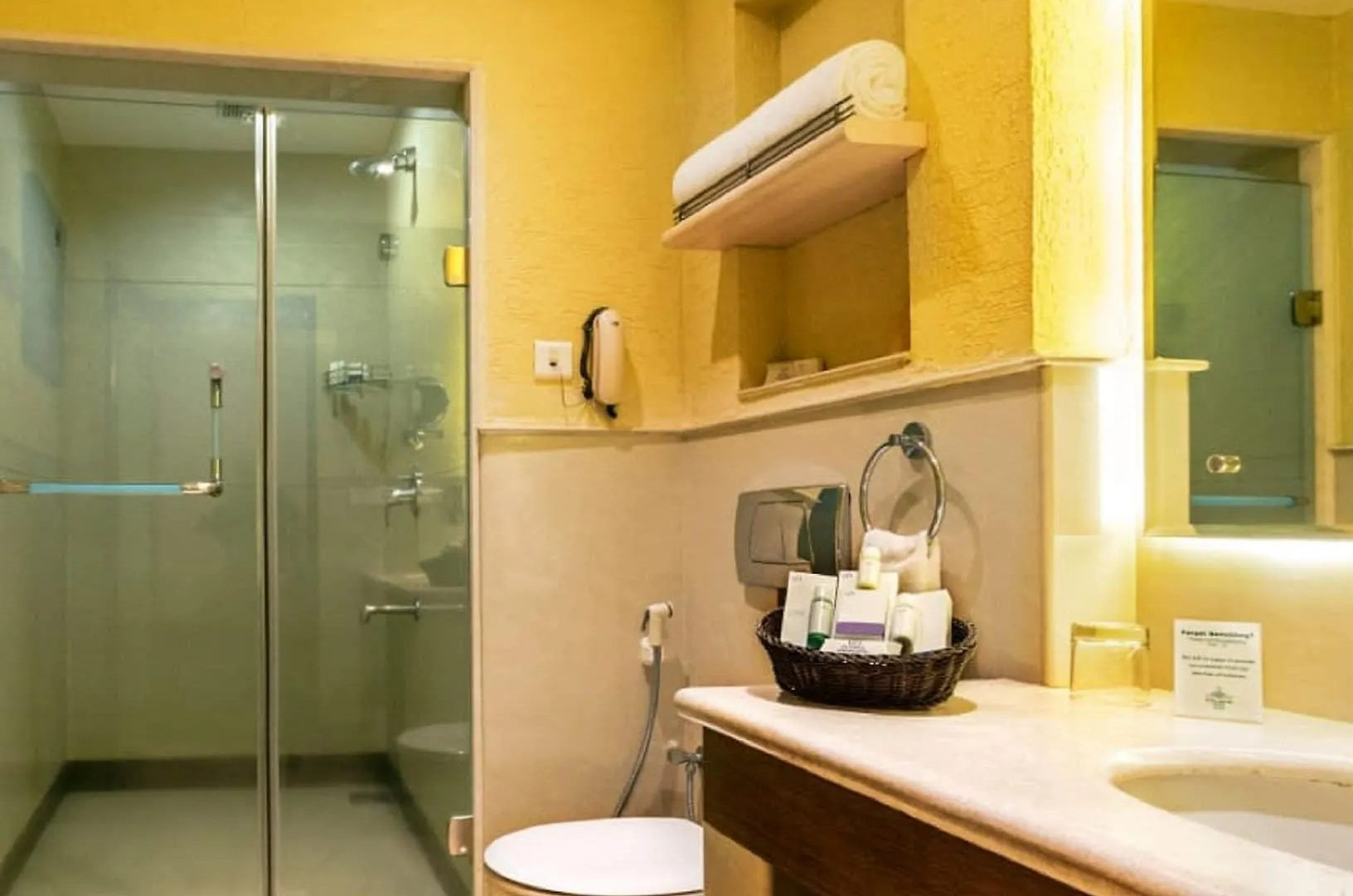 Flora Airport Hotel And Convention Centre Kochi Nedumbassery