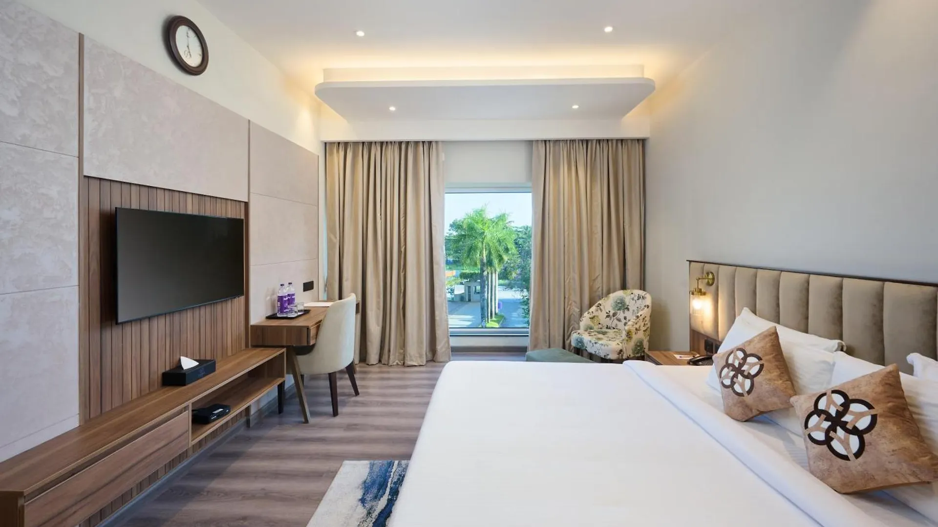 Flora Airport Hotel And Convention Centre Kochi Nedumbassery