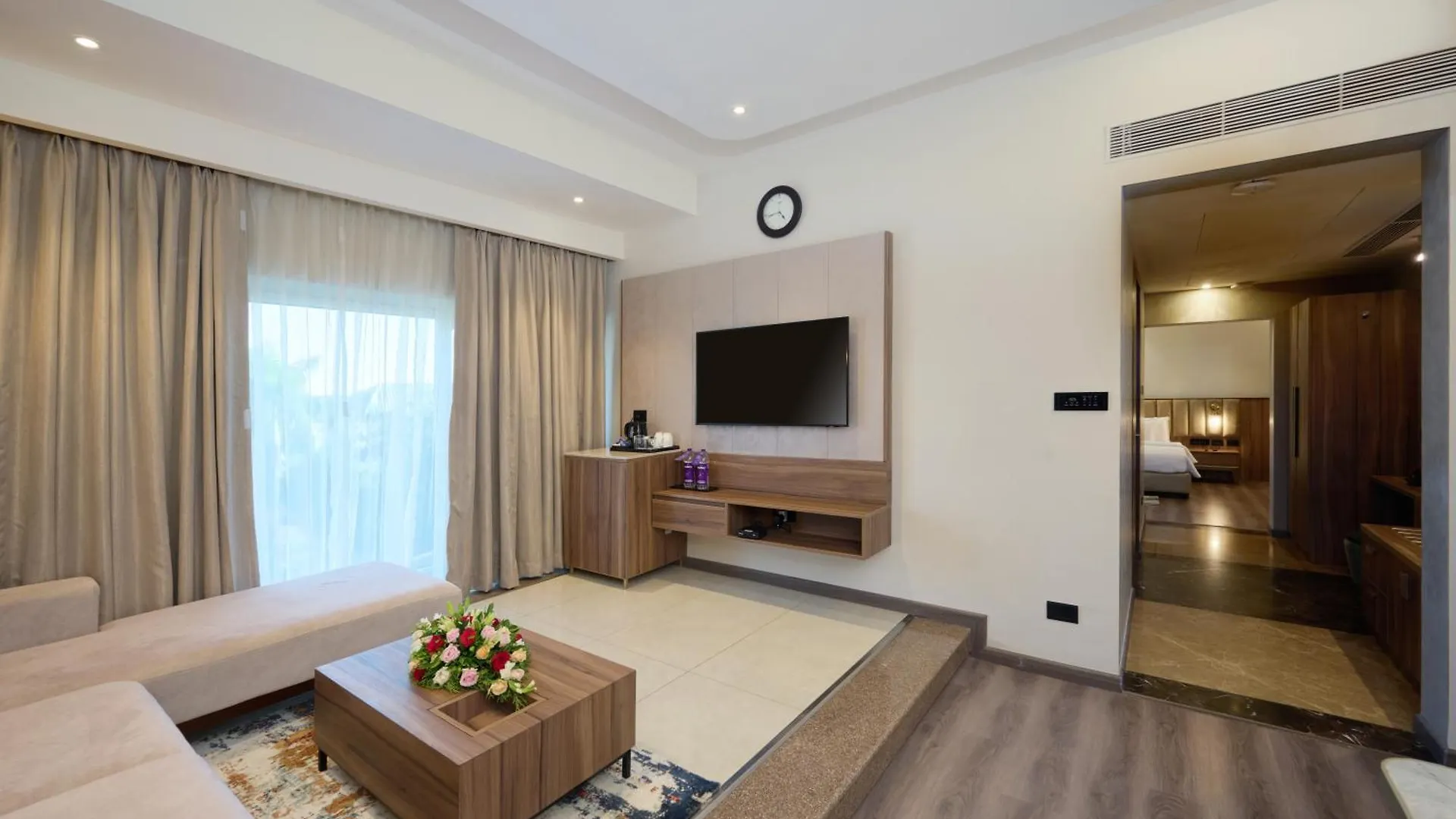 Flora Airport Hotel And Convention Centre Kochi Nedumbassery 4*,  Indien