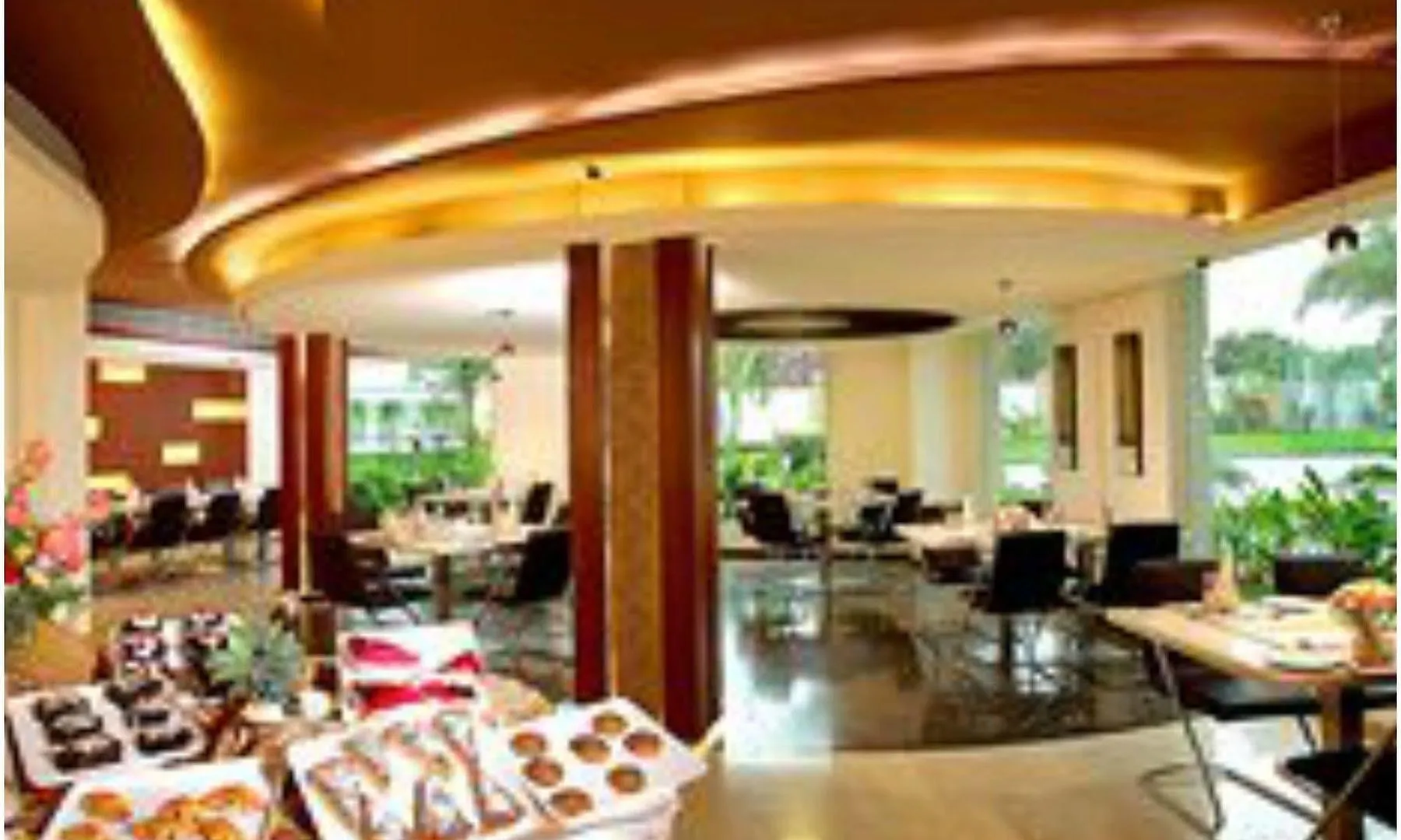 Flora Airport Hotel And Convention Centre Kochi Nedumbassery
