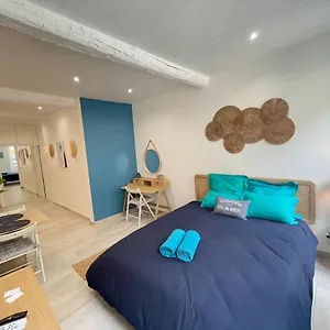 https://spacieux-loft-coeur-vieux-nice.fr-provencehotel.com