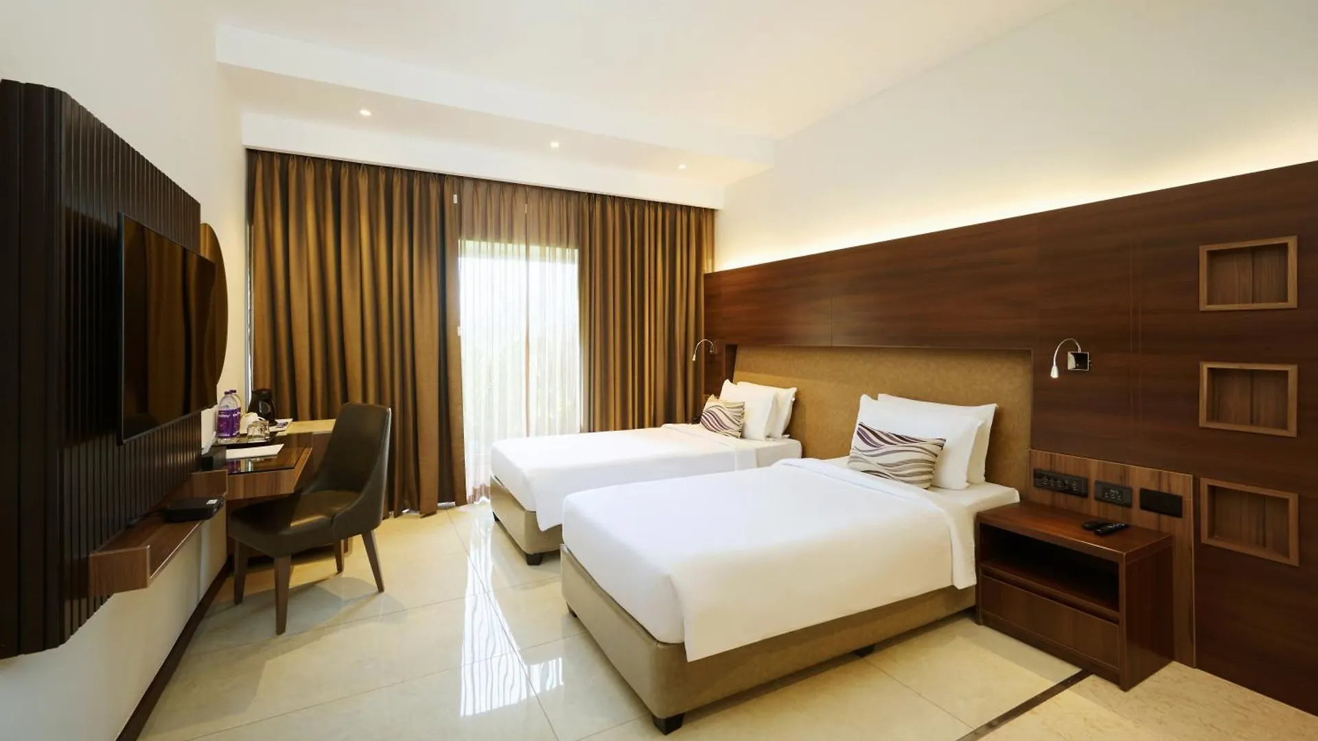 Flora Airport Hotel&Convention Centre Kochi Nedumbassery