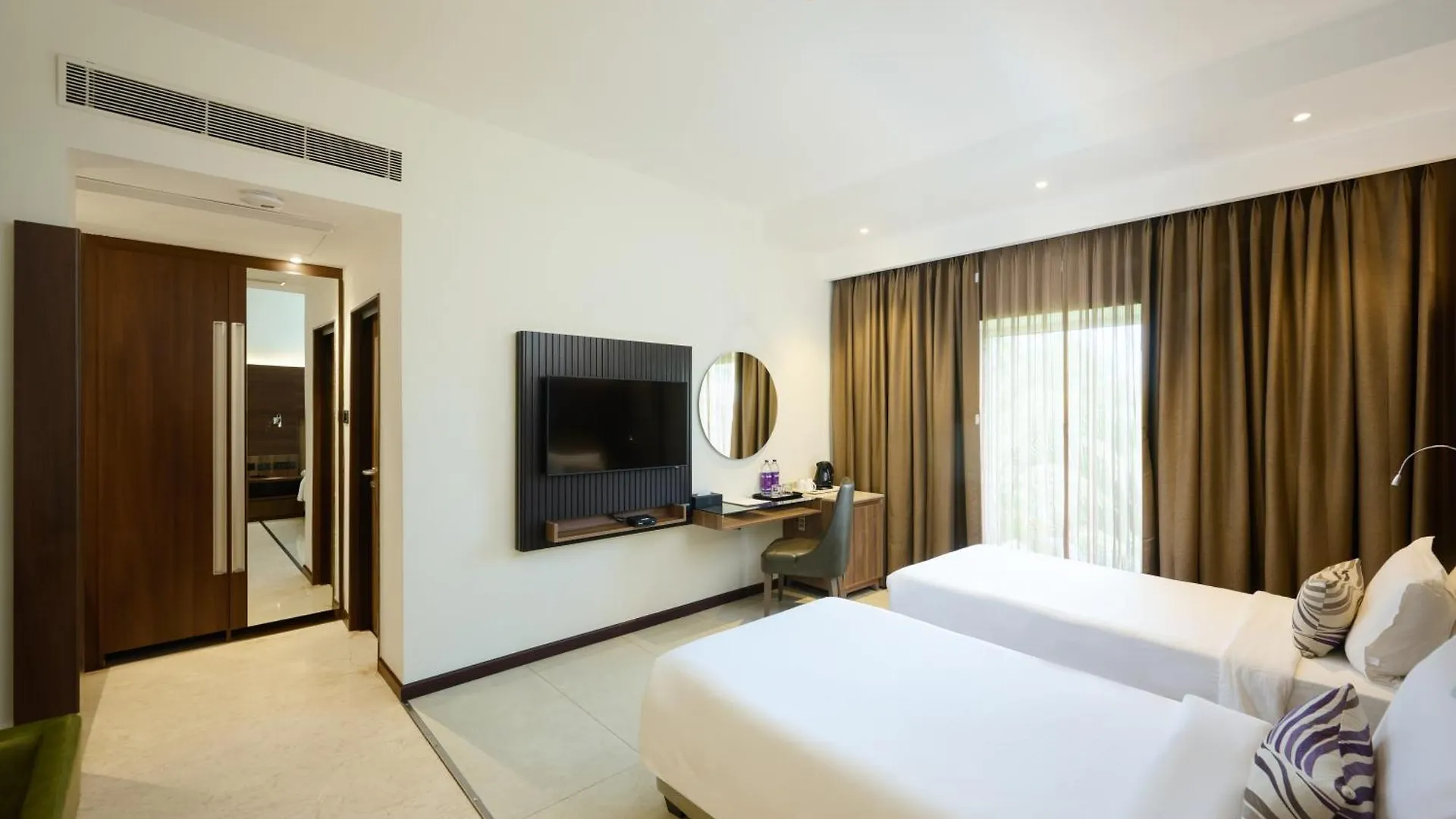 Flora Airport Hotel&Convention Centre Kochi Nedumbassery