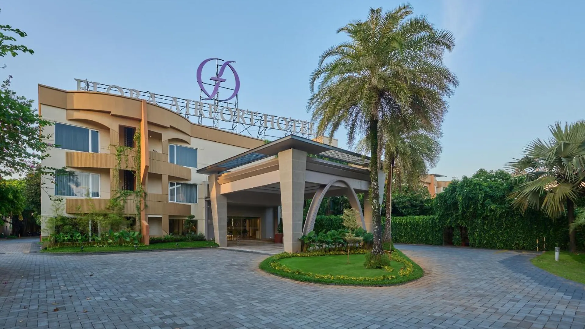 Flora Airport Hotel&Convention Centre Kochi Nedumbassery Hotell