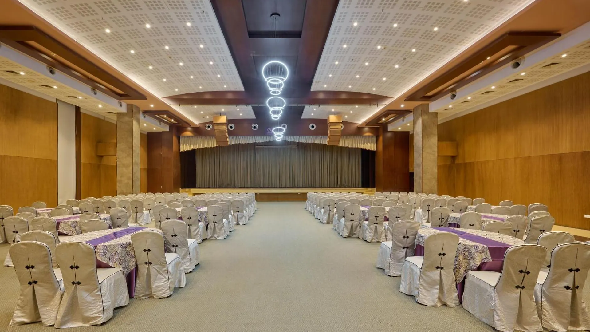 Flora Airport Hotel And Convention Centre Kochi Nedumbassery India