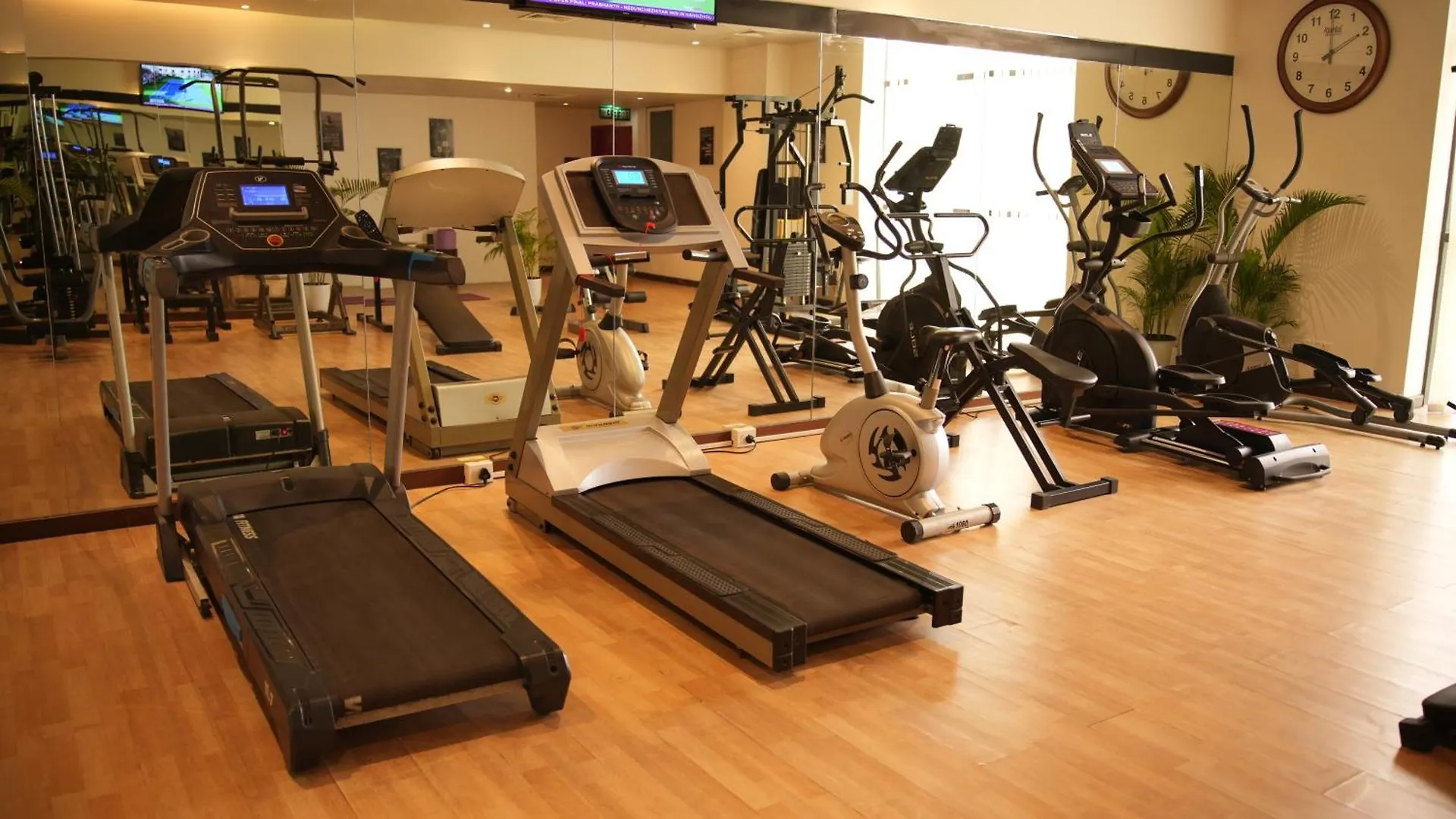 Flora Airport Hotel And Convention Centre Kochi Nedumbassery